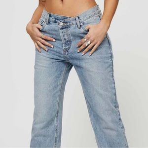 Princess Polly Holly Asymmetric Straight Leg Jean Light Wash Denim - size 6